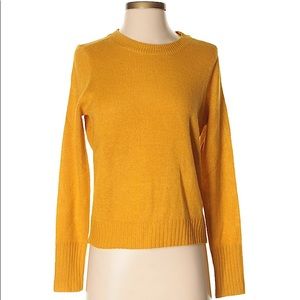 DIVIDED H&M MUSTARD YELLOW SWEATER.